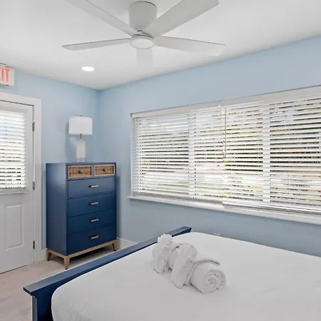 Palm Retreat - Large Cottage On Sanibel Island With Bikes Exterior photo