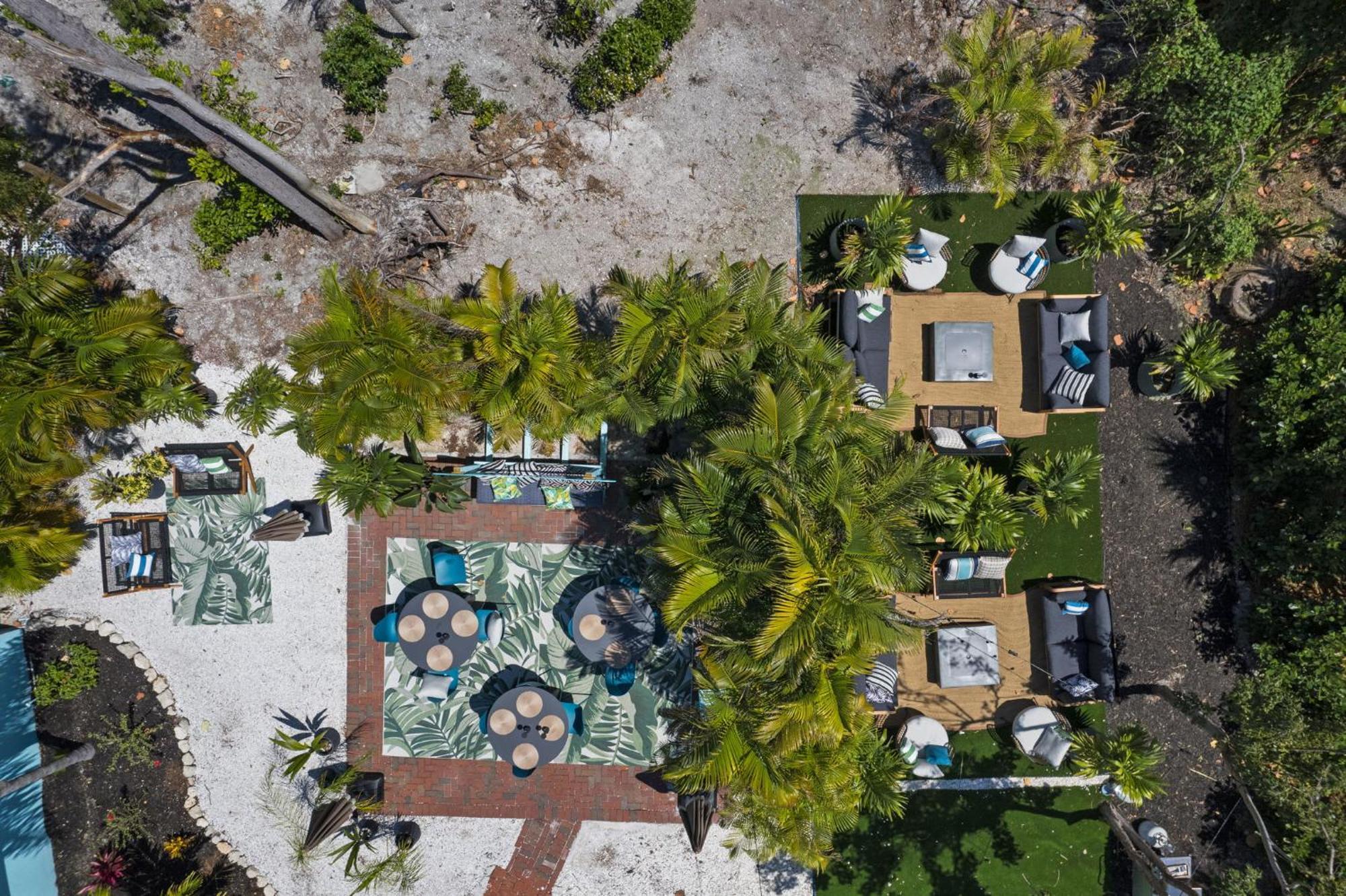 Palm Retreat - Large On Island With Bikes * Sanibel