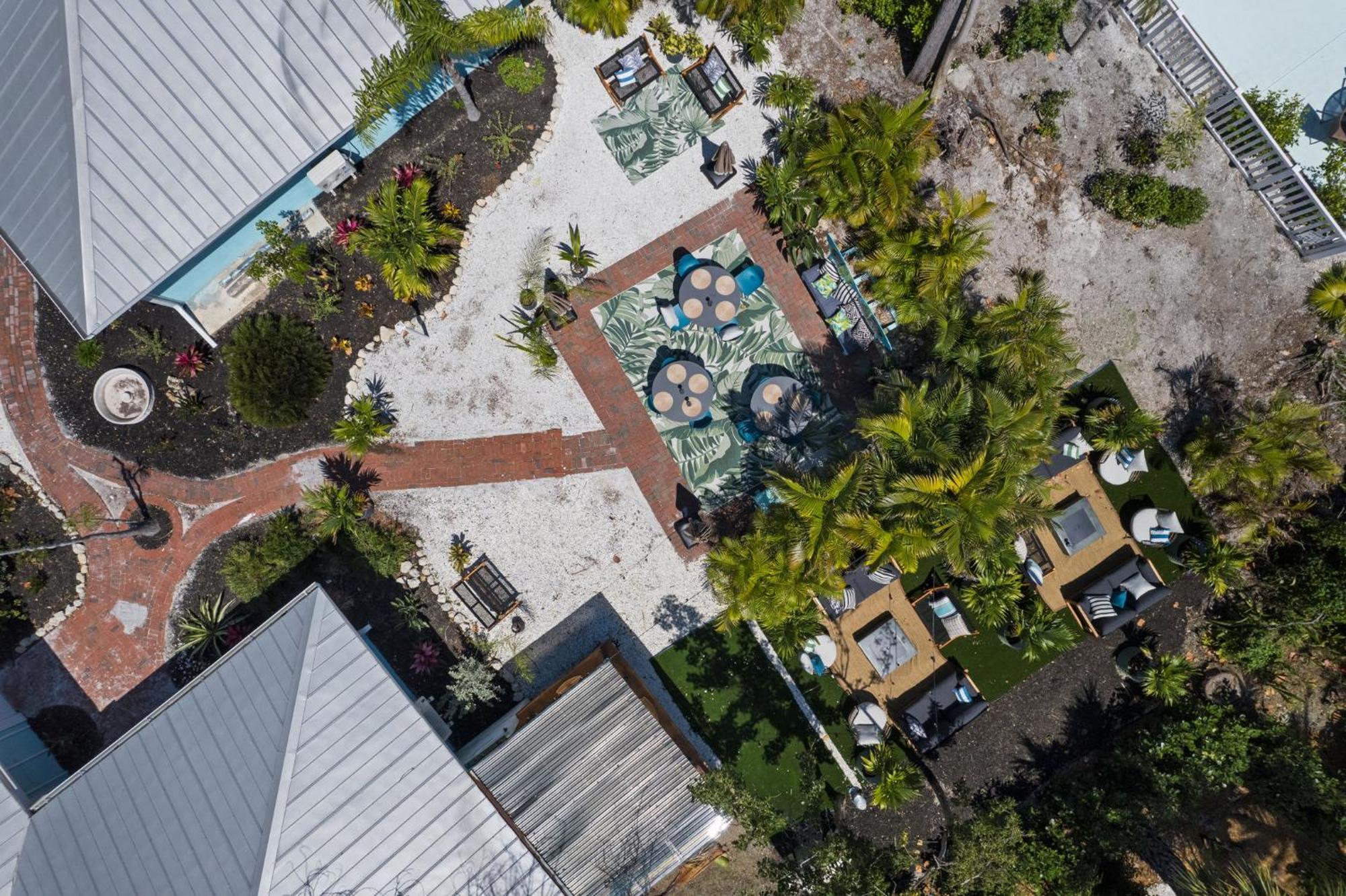 Palm Retreat - Large On Island With Bikes Ferienhaus
