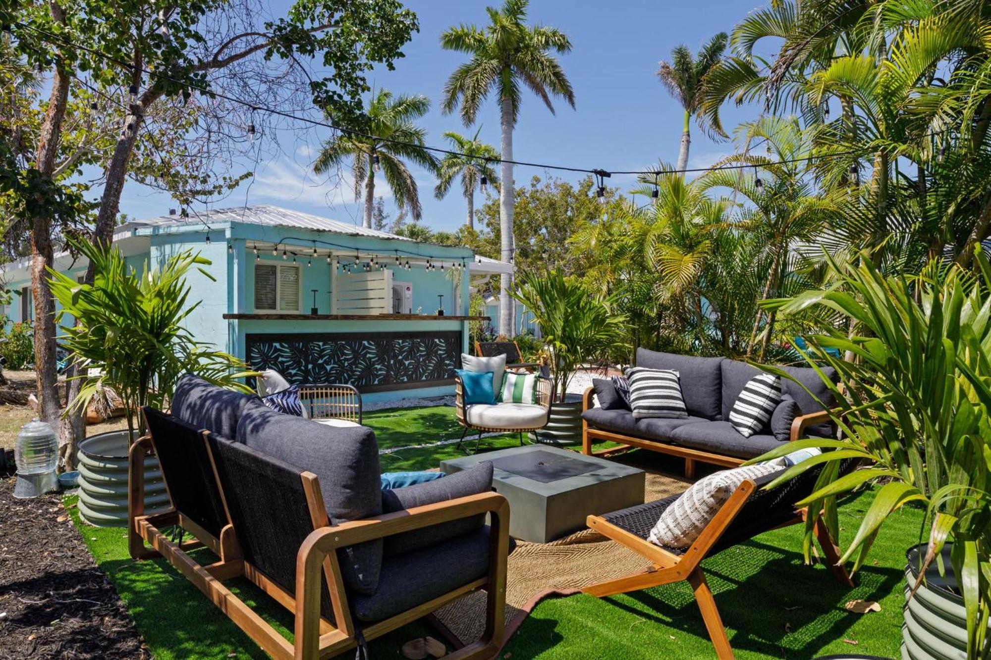 Palm Retreat - Large On Island With Bikes Holiday home Sanibel